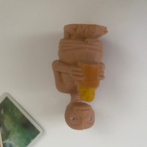 Vintage E.T. movie keychain Plastic Photo Film Strip 1982 80s , figure lot - Picture 3 of 10